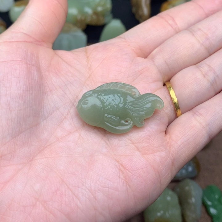 和田玉（糖玉）未镶嵌颈饰