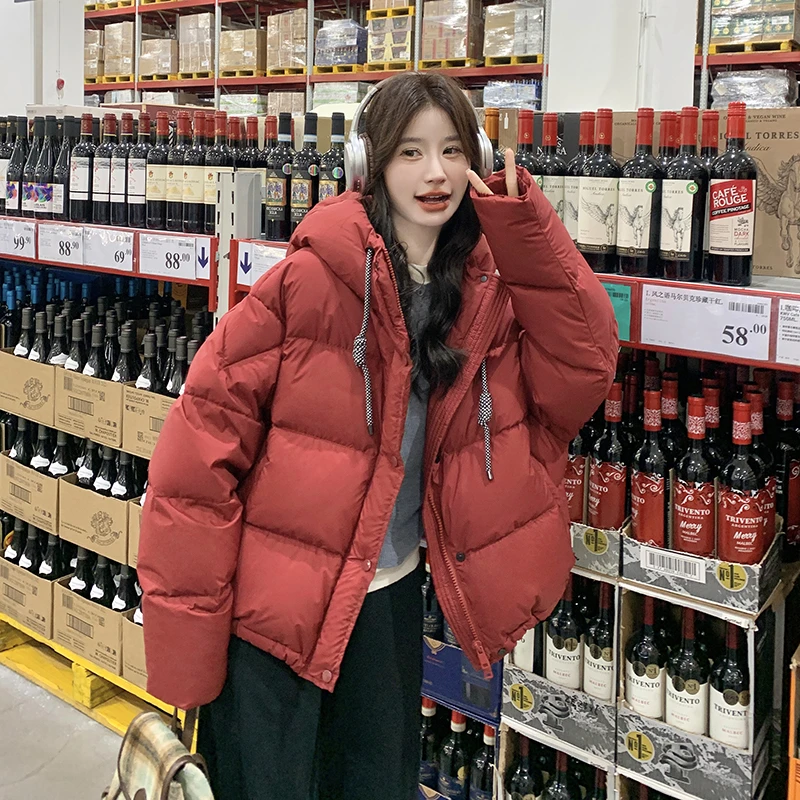 红色连帽羽绒服女冬季外套加厚2024韩系超好看独特新年短款面包服