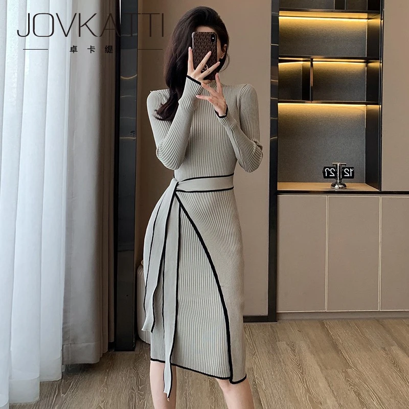 设计感不规则针织连衣裙女2025秋季新款气质系带遮肚子毛衣包臀裙