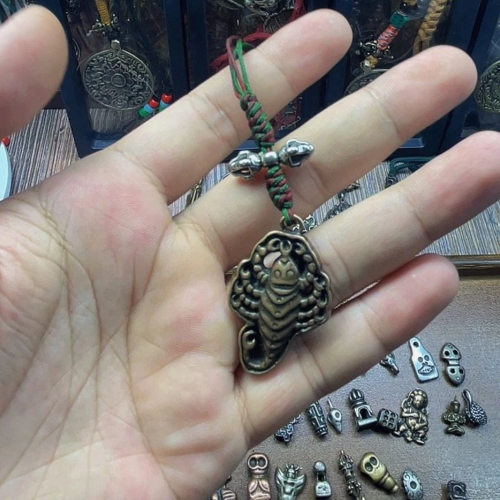 精品小侧挂蝎子金刚杵