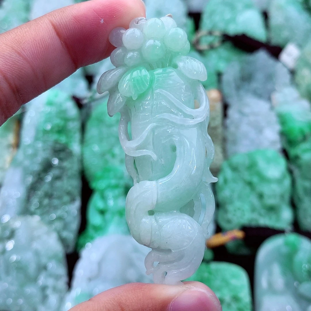 翡翠未镶嵌吊坠(不含链)