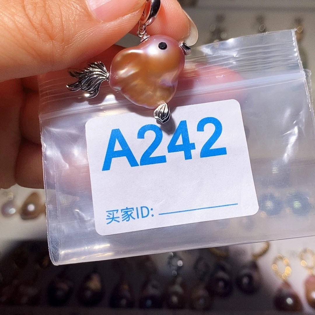 颈饰未镶嵌淡水珍珠
