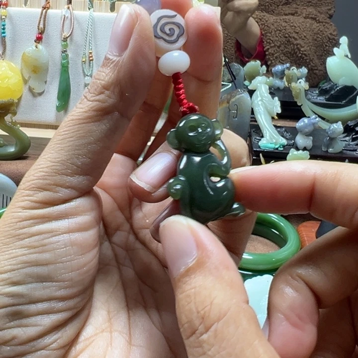 颈饰未镶嵌和田玉