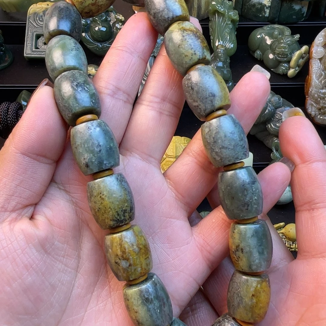 透闪石质玉未镶嵌手链