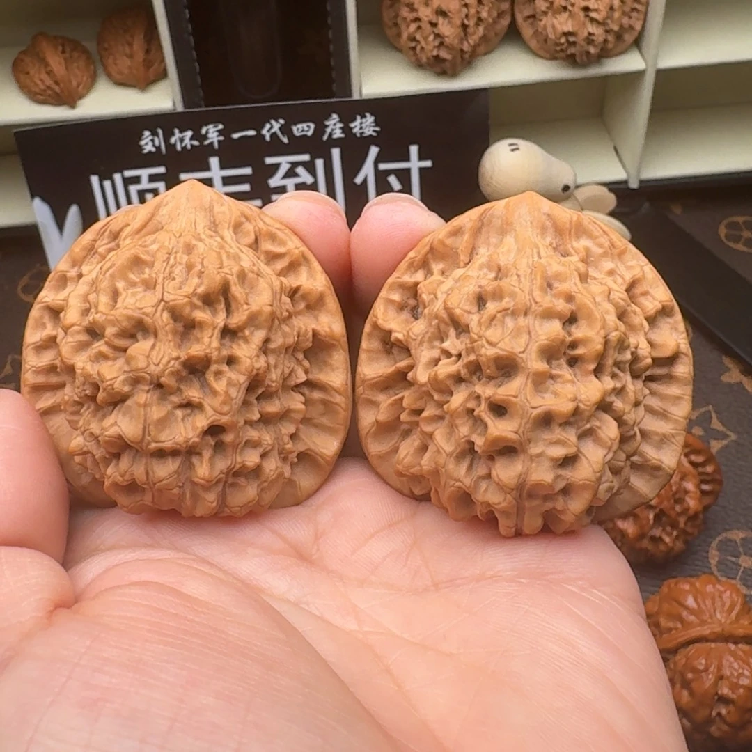 忘****文玩核桃吊坠王勇