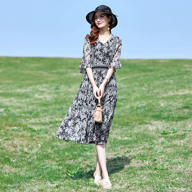 夏天2025年新款杭州时尚连衣裙女夏季国际大牌奢华高端高级感裙子