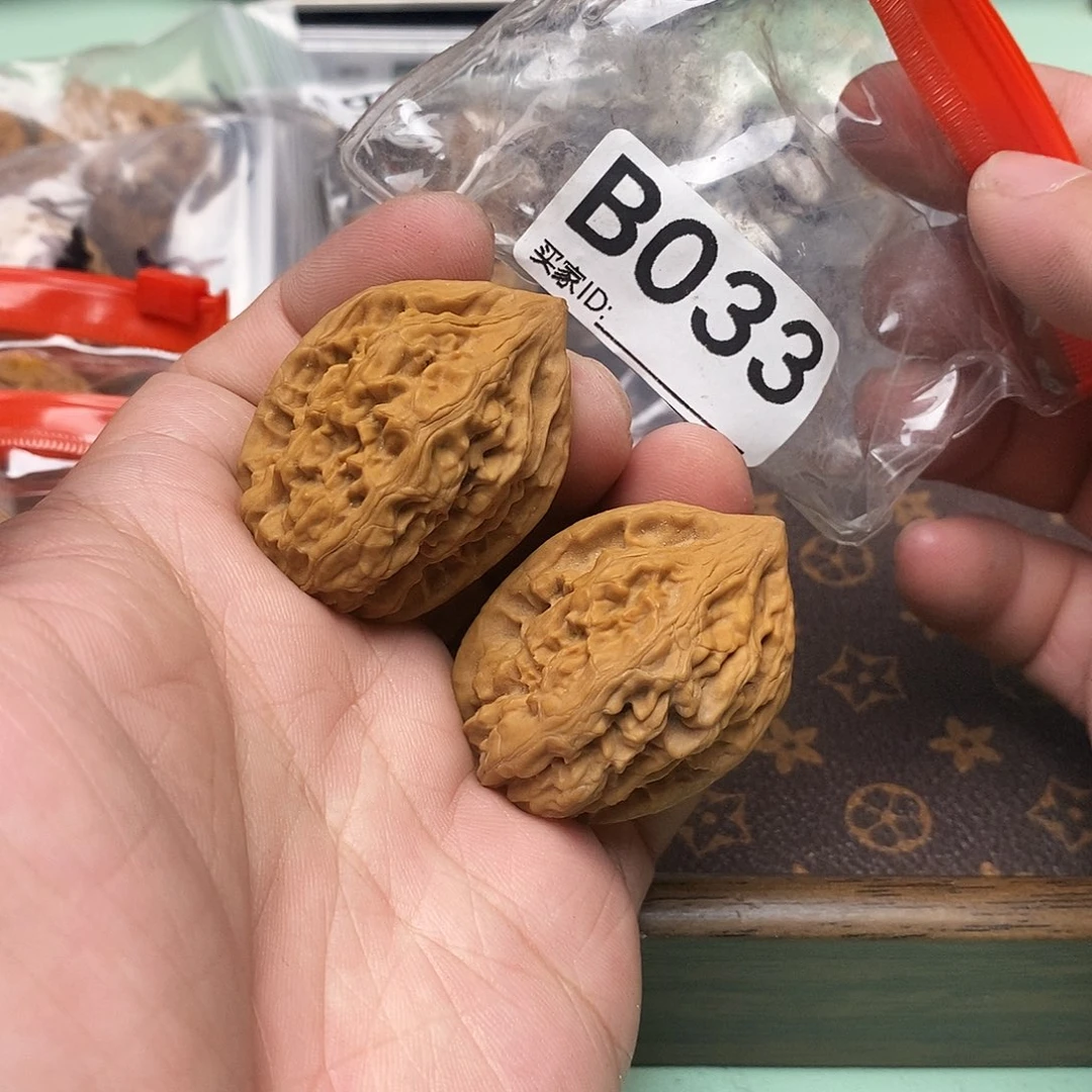 把件文玩核桃鸡心32尺。