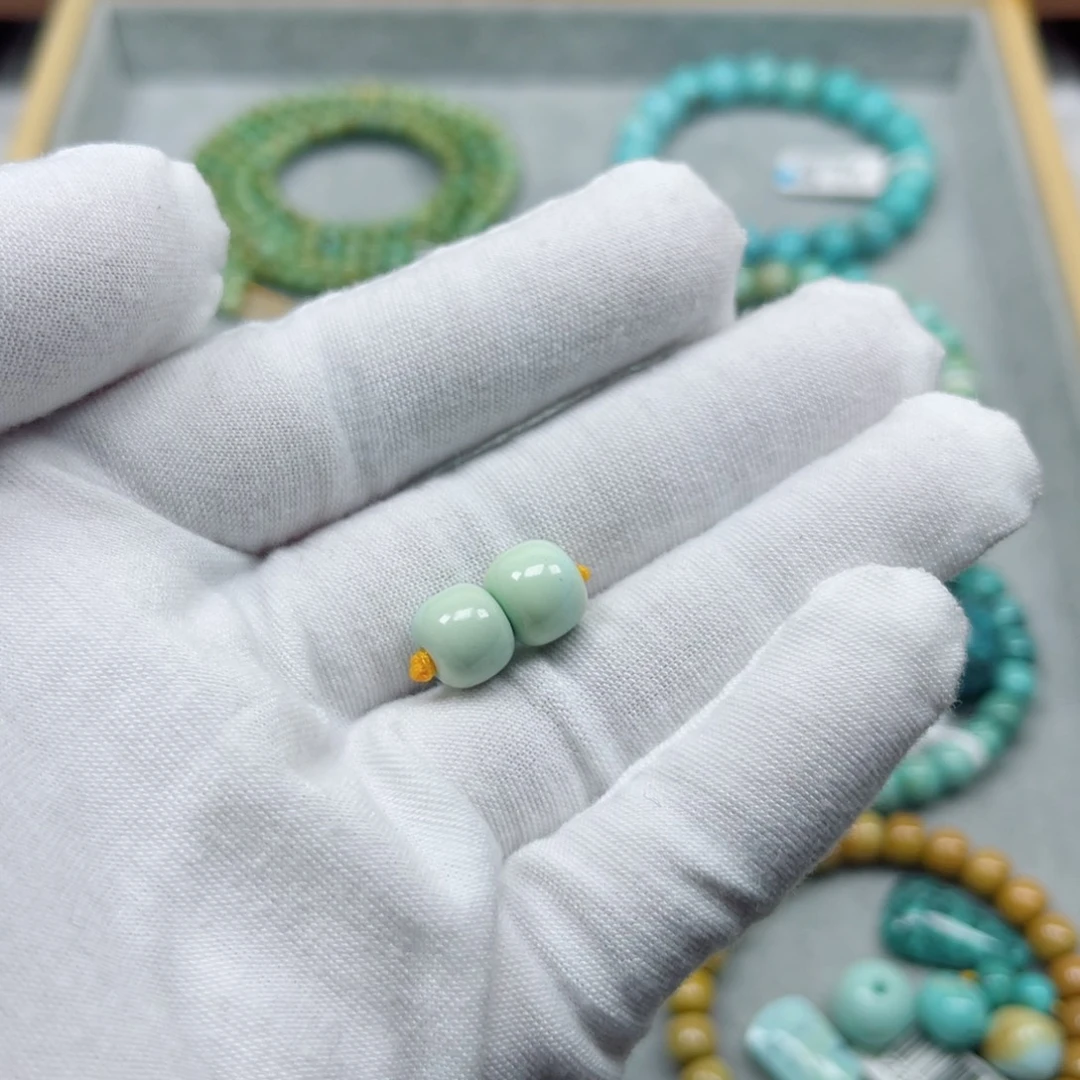 绿松石未镶嵌挂件