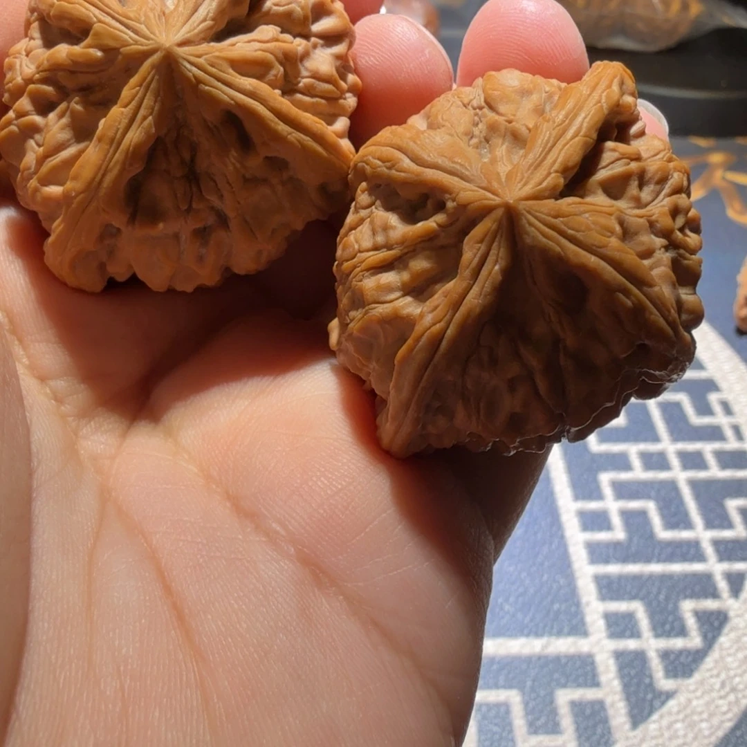 阿***鱼文玩核桃把件玉玺正四棱