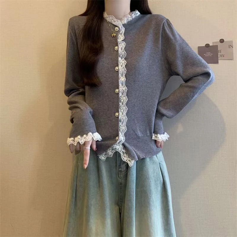 J1.6斯梵法式复古蕾丝花边拼接长袖针织打底