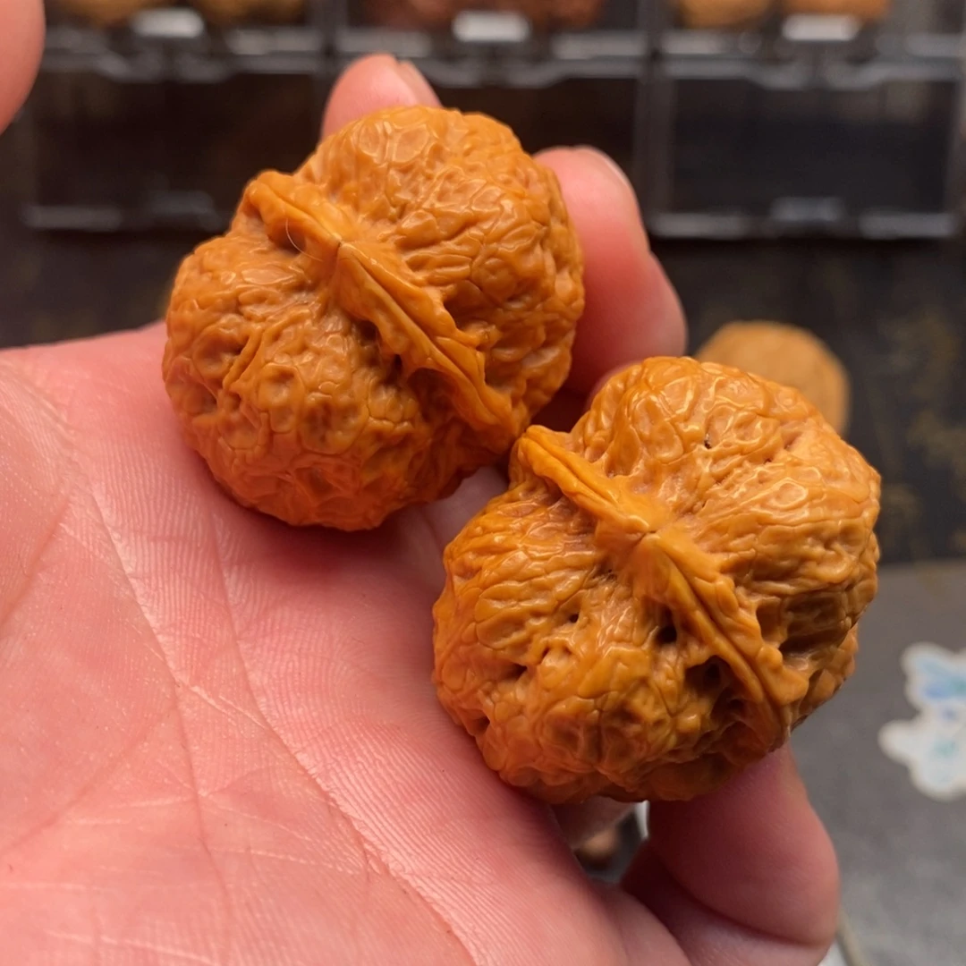 文玩核桃吊坠方蝉