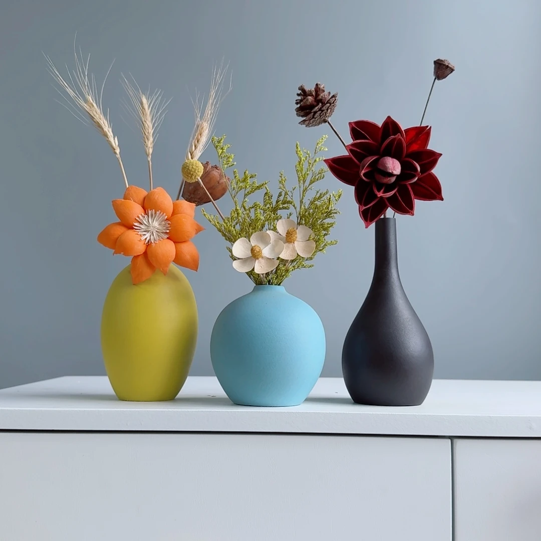 摆件陶瓷小花瓶含花总高约20-30cm