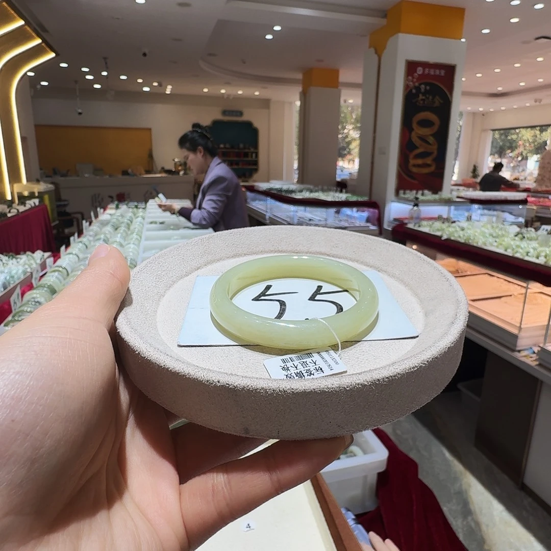 和田玉未镶嵌手镯129