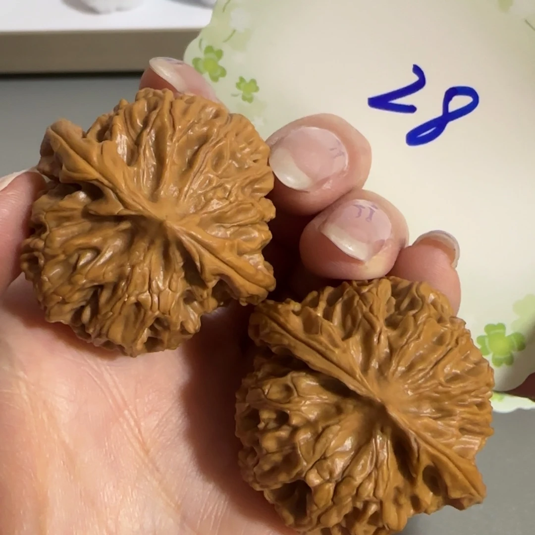 文玩核桃吊坠28号苹果园3.9