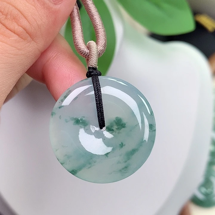 颈饰未镶嵌翡翠平安扣 28.2x4.8mm