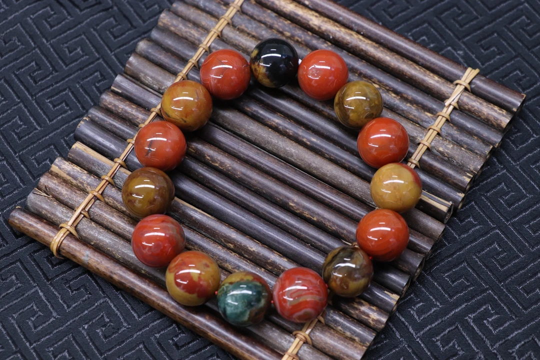 原矿无优化南红大山包黄绿皮包浆单圈14mm左右有矿坑裂