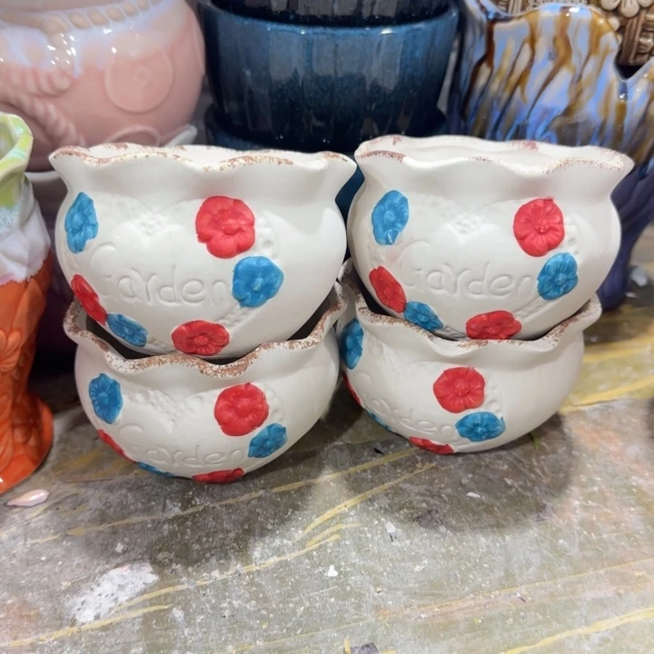 凑9块包邮，有孔，陶瓷花盆