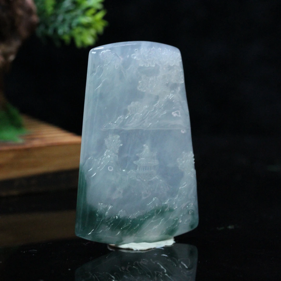 天然缅甸翡翠A货飘花山青水秀玉吊坠/01035009/拍卖