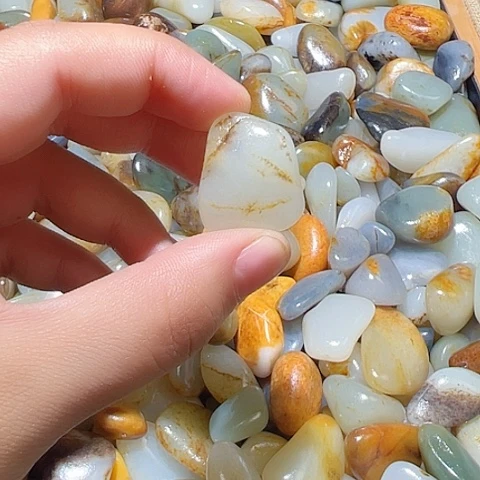 和田玉（糖玉）未镶嵌颈饰7.8克