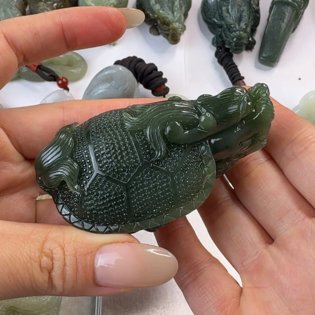 未镶嵌和田玉把件