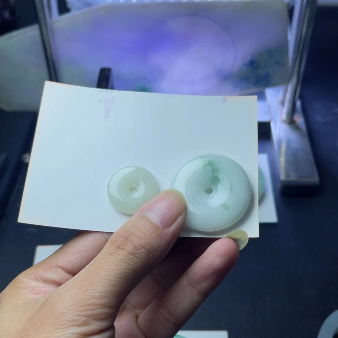 图***爷翡翠未镶嵌颈饰缅甸翡翠