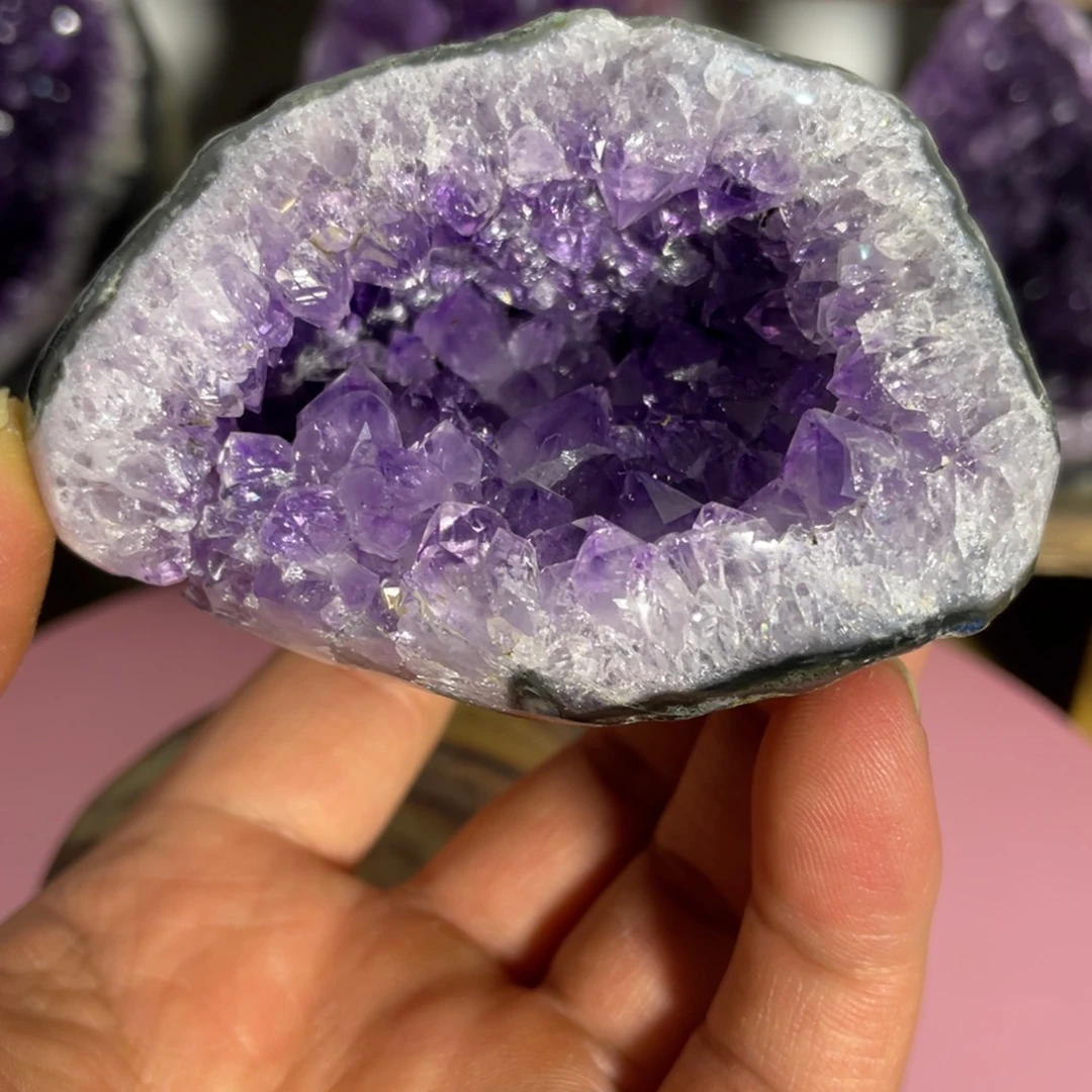 紫晶未镶嵌大型摆件（非配饰）