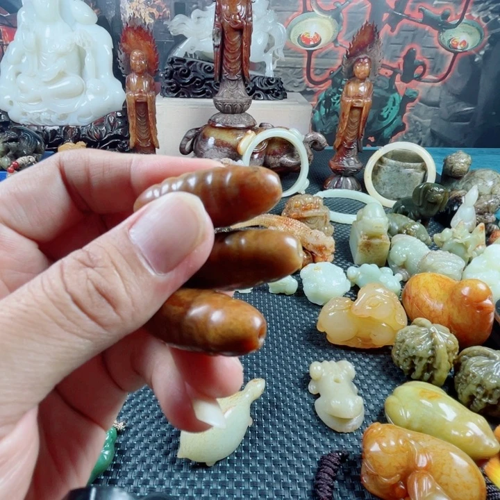 和田玉未镶嵌颈饰六*少