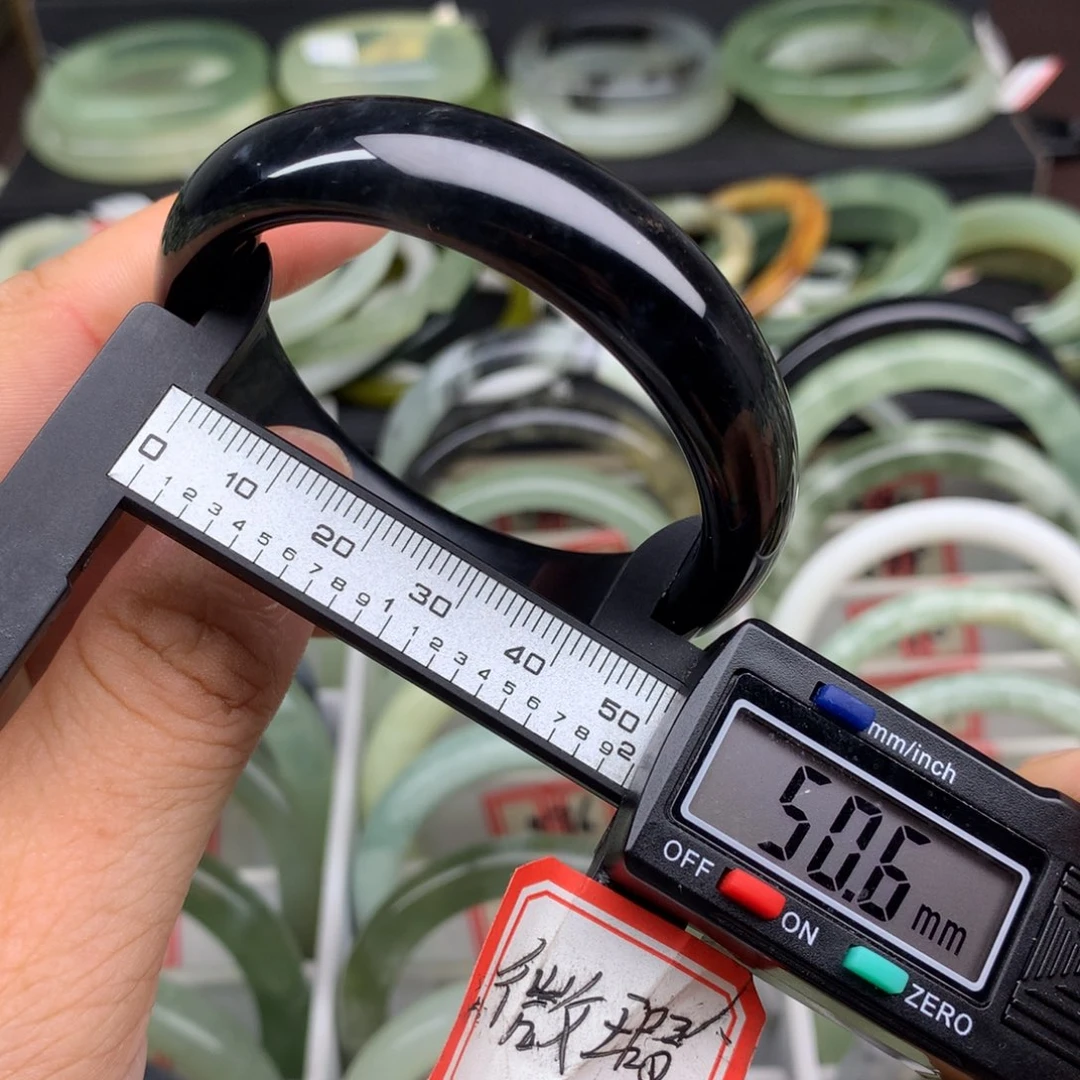 未镶嵌蛇纹石玉手镯532