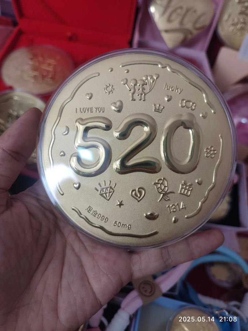 新品热卖【大饼饼】摆件潮款伴手礼送女友送妈妈520礼物单饼链接