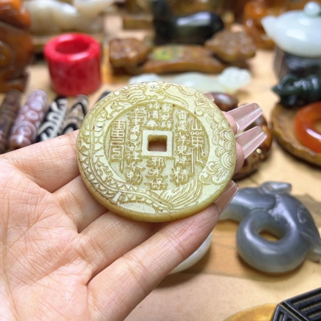 【闪购商品】蛇纹石玉颈饰未镶嵌