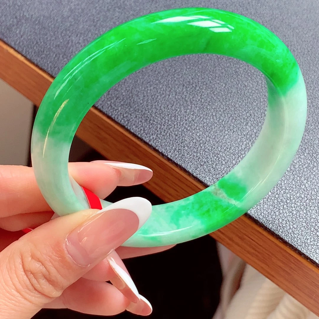 翡翠手镯未镶嵌缅甸翡翠手镯