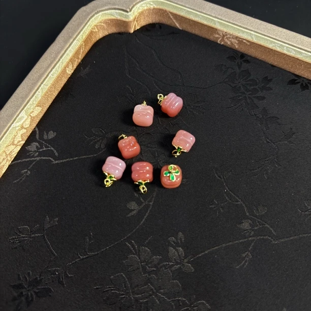 【柿柿如意】天然南红绯红柿子吊坠Y346