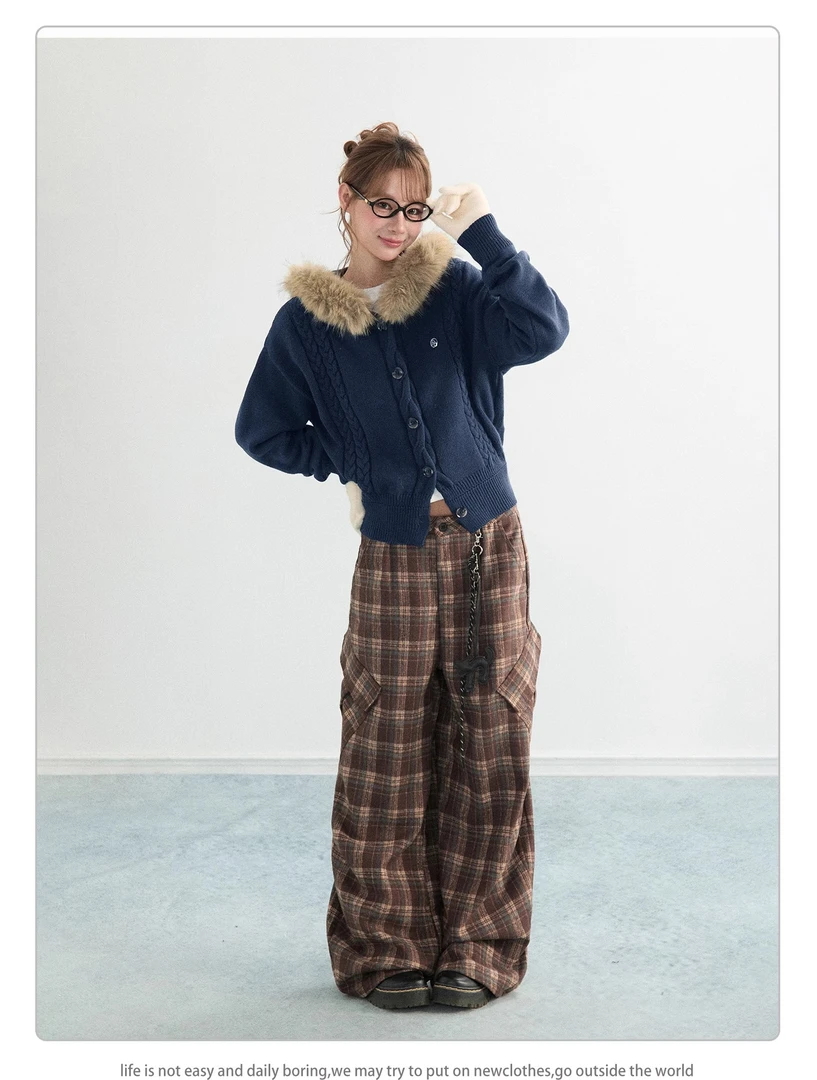 乌蘑蓬松保暖毛毛领连帽开衫休闲显瘦百搭立体绞花收腰显瘦毛衣