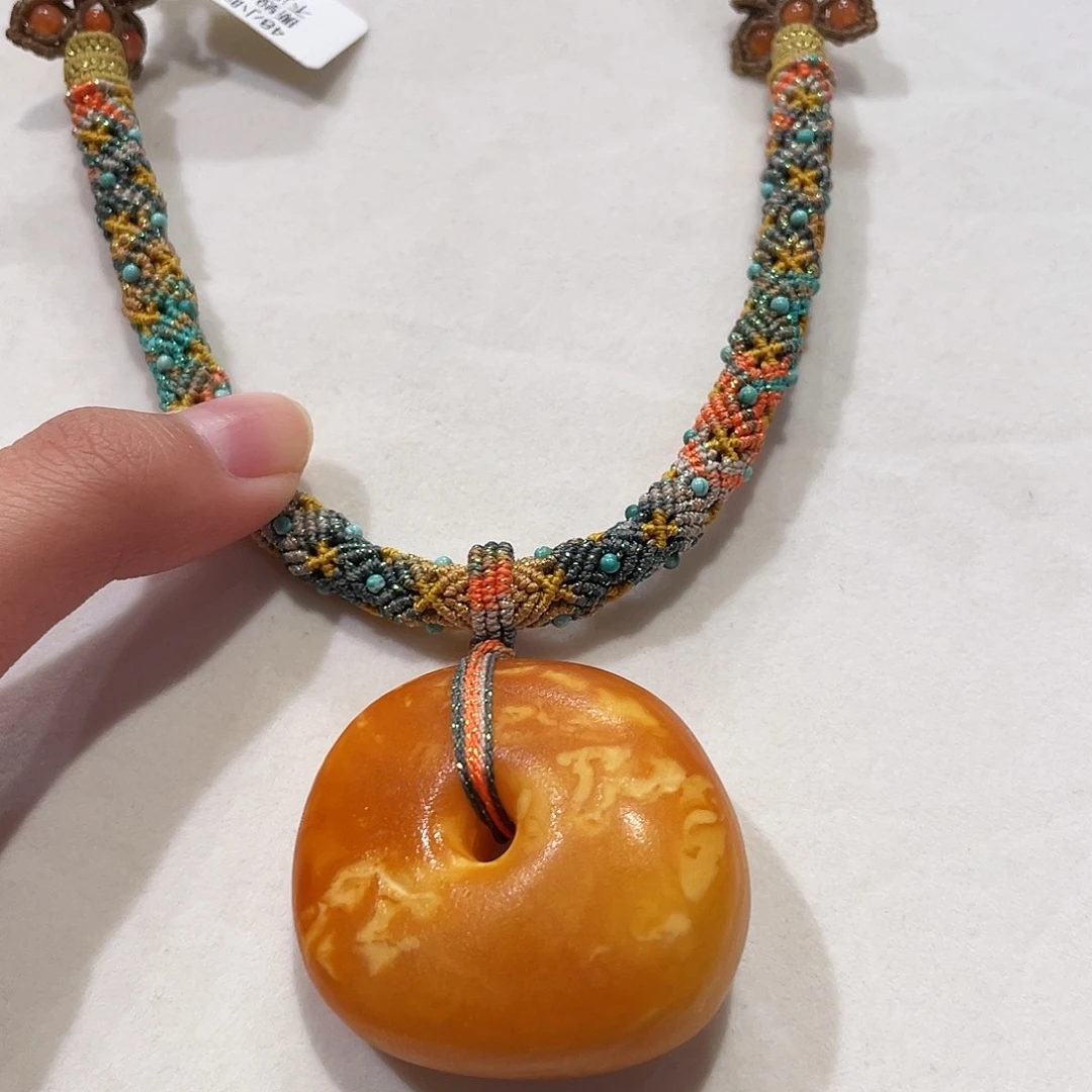 蜜蜡未镶嵌颈饰蜜蜡