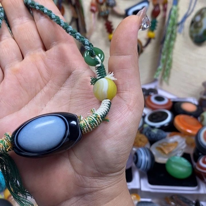 未镶嵌颈饰玛瑙/玉髓