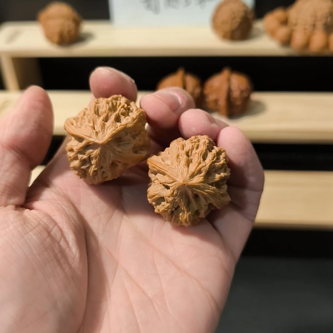 文玩核桃吊坠33野牛