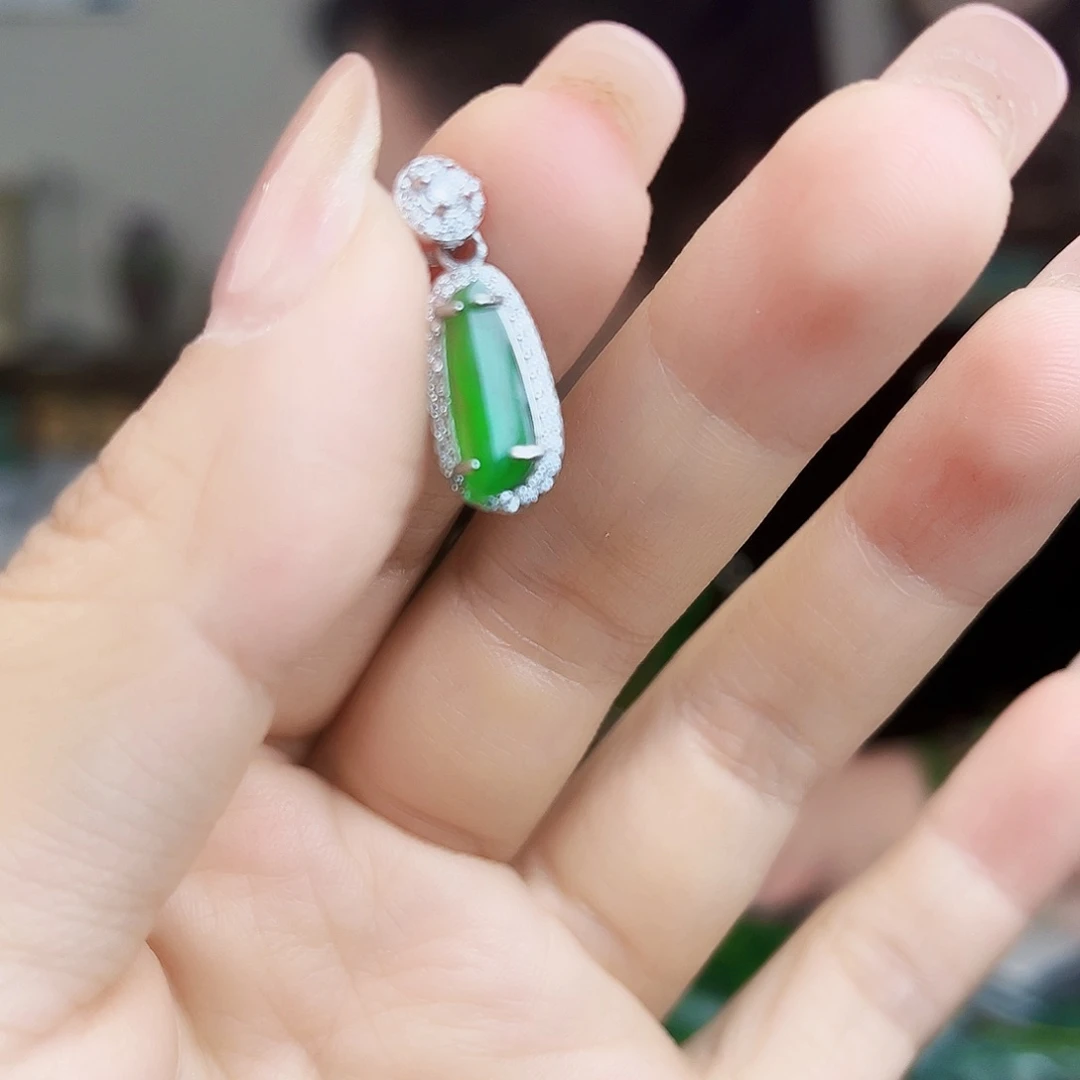 翡翠银S925镶嵌颈饰吊坠