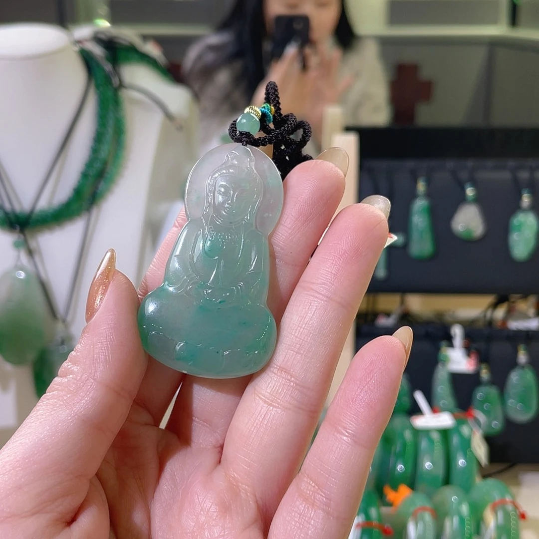 石英质玉吊坠(赠链)未镶嵌