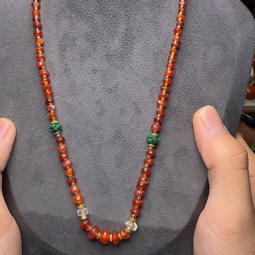 玛瑙/玉髓颈饰未镶嵌