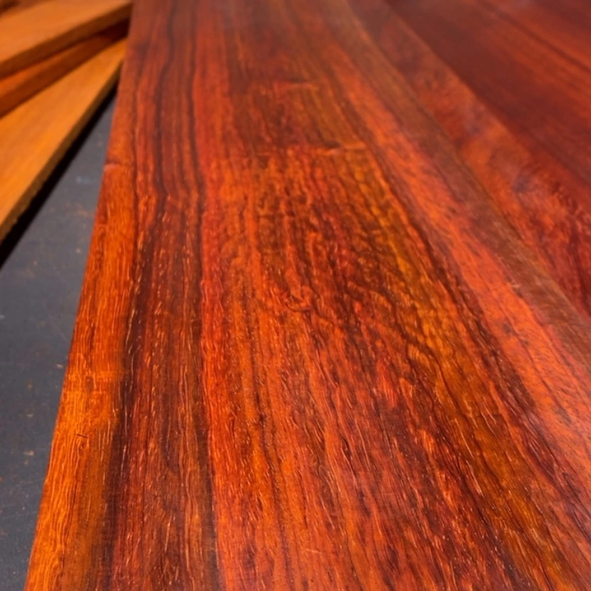 【闪购商品】非洲紫檀（红花梨）