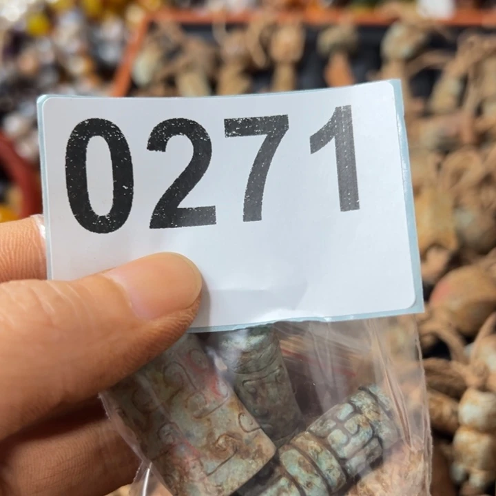 和田玉（糖玉）未镶嵌颈饰n***c