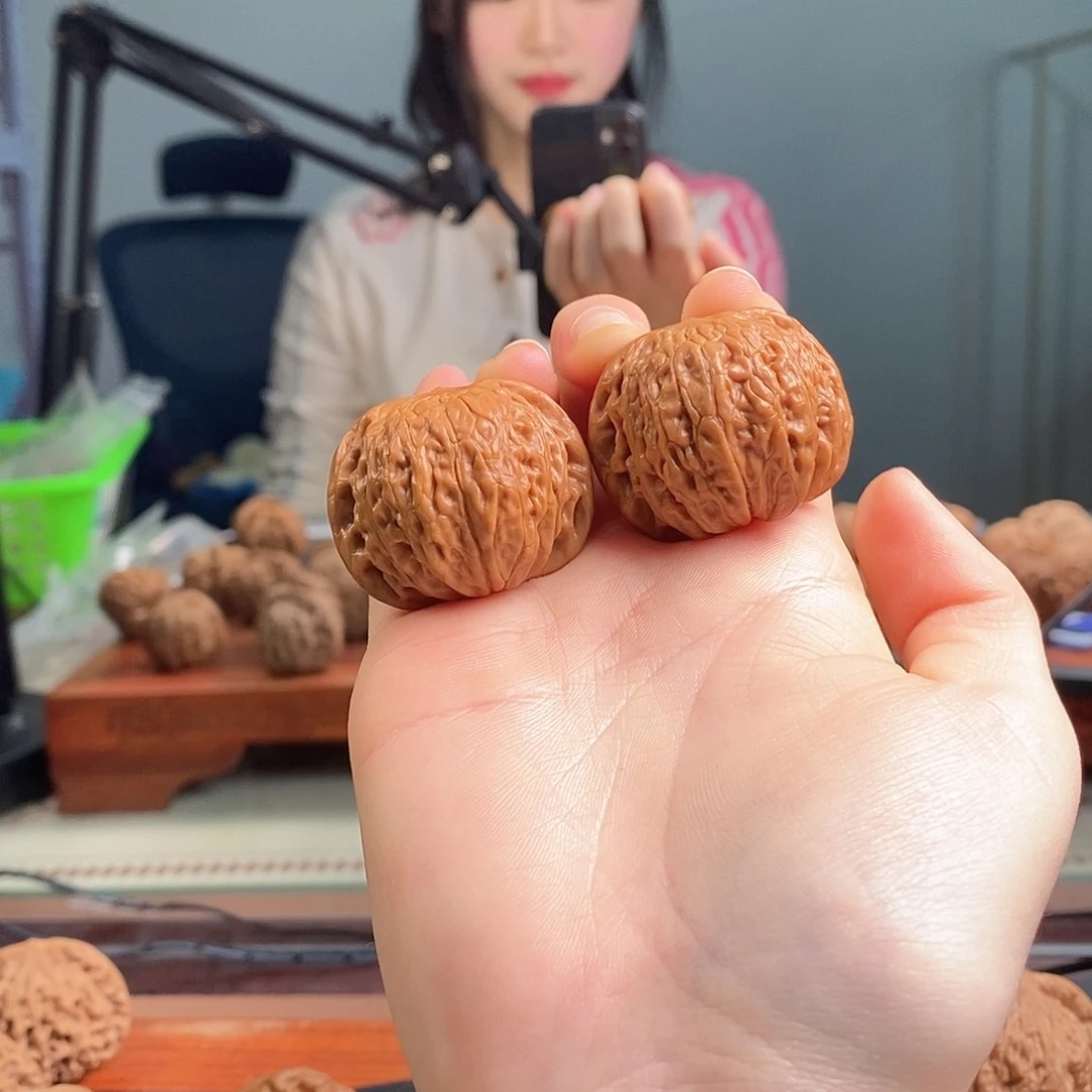 文玩核桃吊坠37铁锤