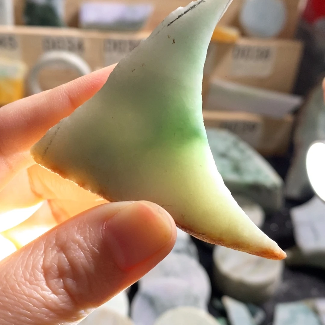 颈饰未镶嵌翡翠天然翡翠