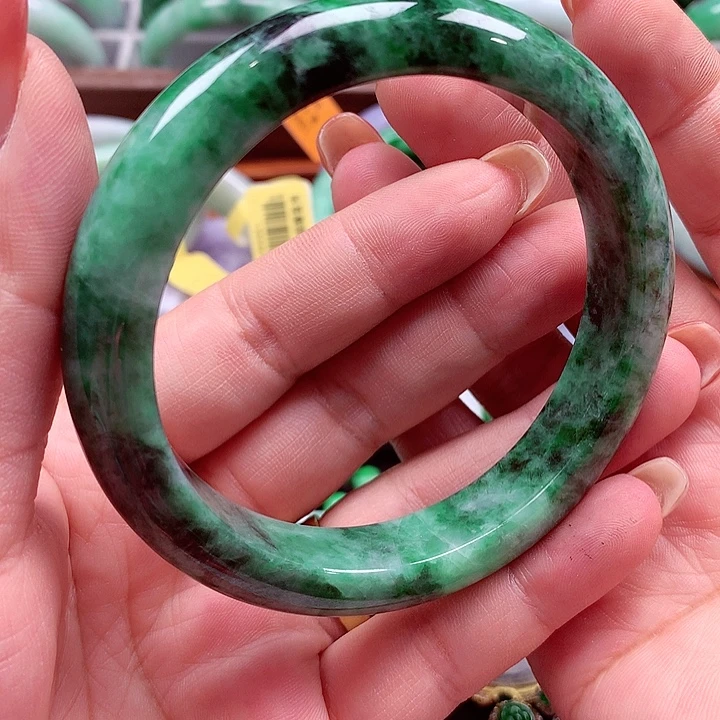翡翠未镶嵌手镯翡翠手镯