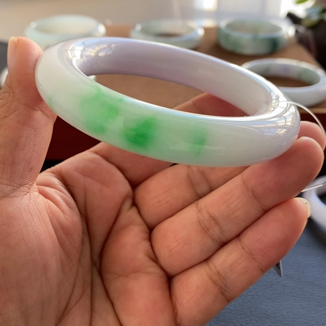 翡翠未镶嵌手镯（圆镯）天然翡翠手镯
