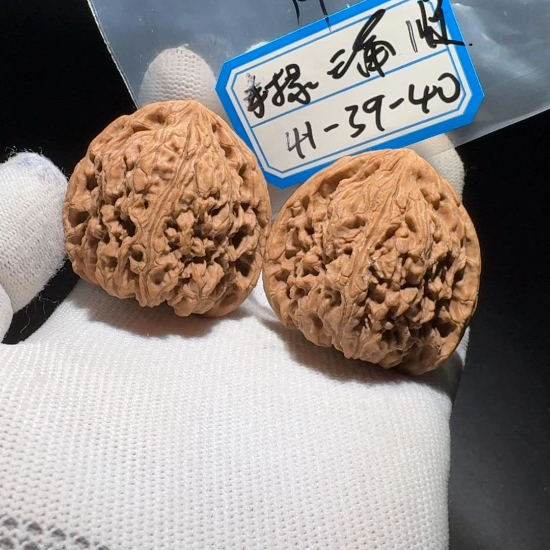 文玩核桃把件39号手拨有黄