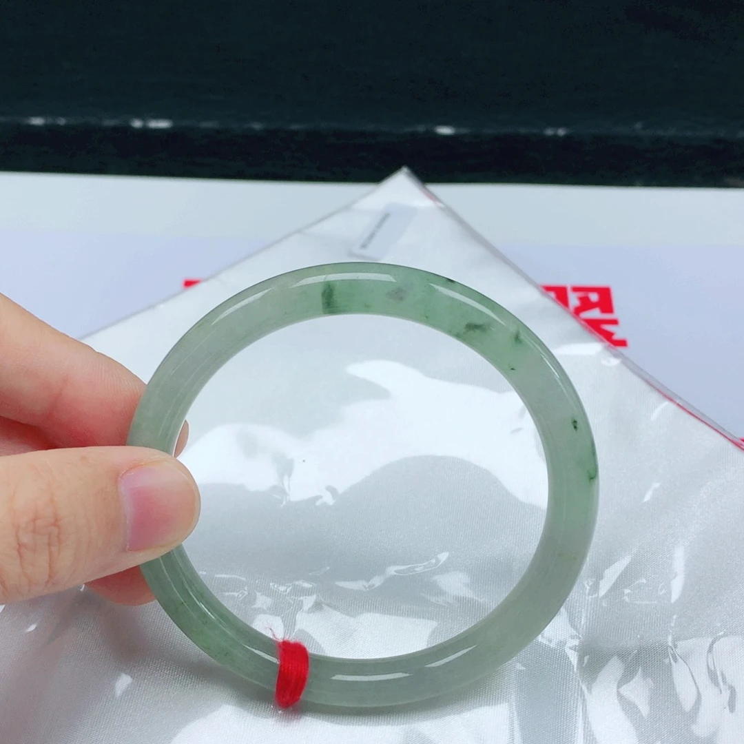 翡翠未镶嵌手镯57