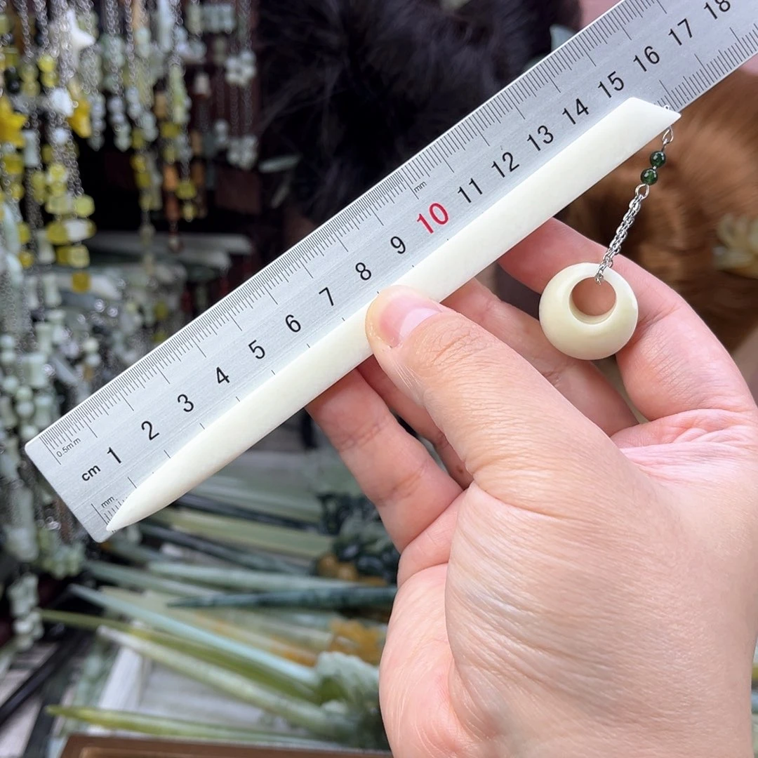 蛇纹石玉发饰未镶嵌默认微瑕岫玉发簪