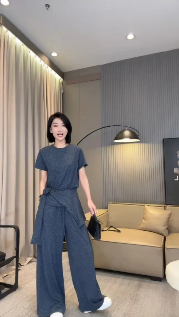 【齐齐定制】【灰曜三件套】莱赛尔天丝防晒显瘦时尚套装 25N1020