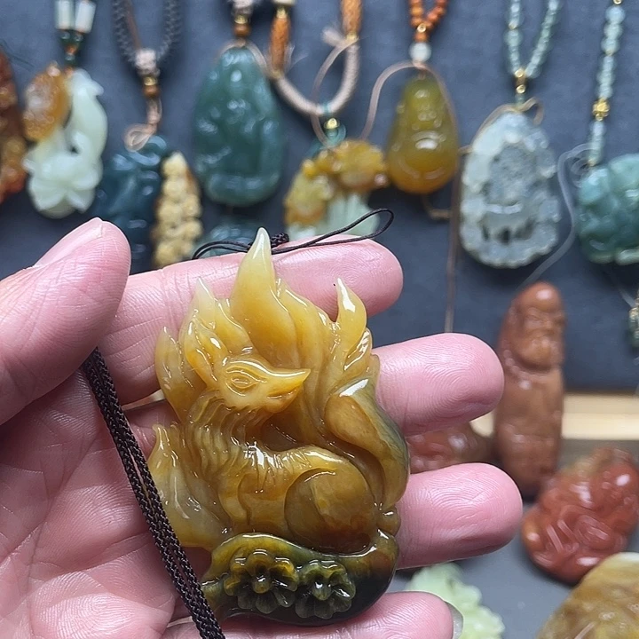 蛇纹石玉未镶嵌挂件